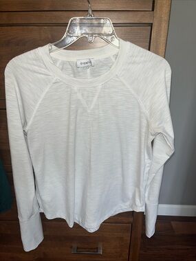 Evereve White Crewneck Long Sleeve